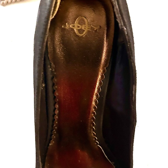 JOEY CHOCOLATE HEELS - Picture 6 of 7